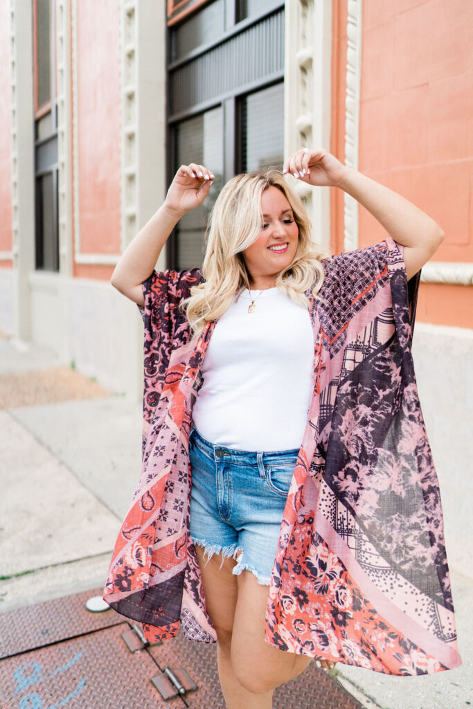 5 Ways to Style a Kimono - Wearing White Tee, denim shorts and colorful kimono. 